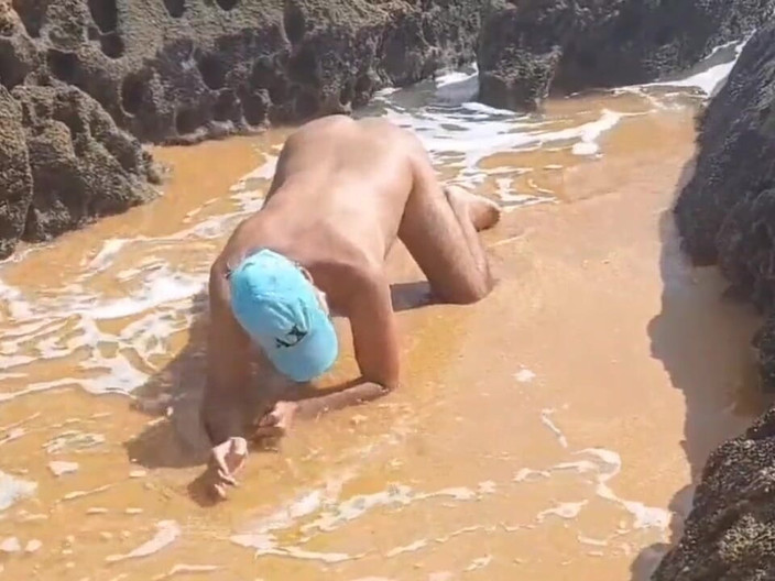 Ladysilvas: Ladysilva nue sur la plage très sexy