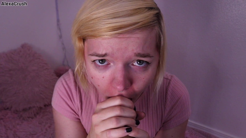 AlexaCrush: Diep in de keel en kokhalzen