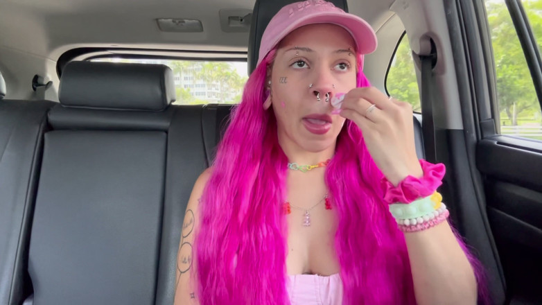Nali Marie: Meine nase im auto blasen, pOV, für gold boogers
