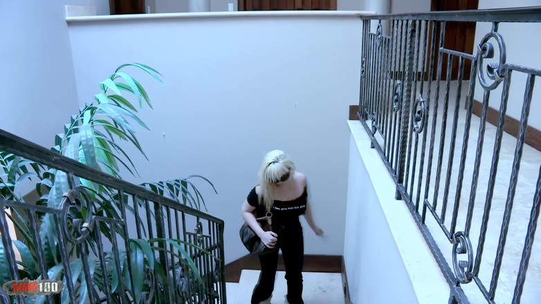 Porn-World: Tristyn kennedy Steve Holmes在重口味中主宰了金发女郎的重口味tristyn Kennedy