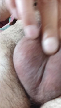 Morning Boner and Masturbation, the Penis Breaks Out of Your Hand