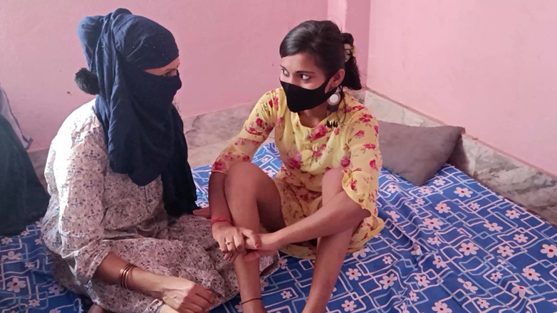 HousewifeGeeta: Adik tiri dientot habis-habisan sama pacarnya sambil ngobrol bahasa india