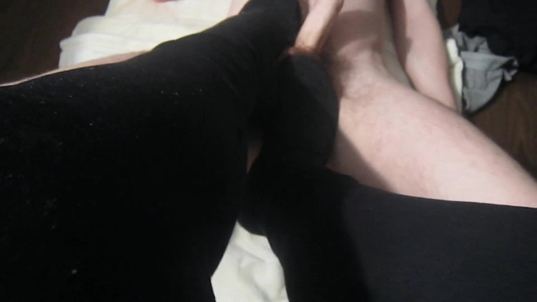 Up Town Feet: Verschwitzter footjob mit ball-crushing