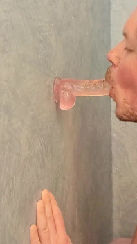 Dildo Blowjob in Shower