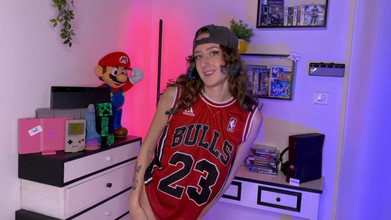 SadSilly: Seorang pengumpul besar di dalam, jurujual Gamestore mahukan saya! - JOI...