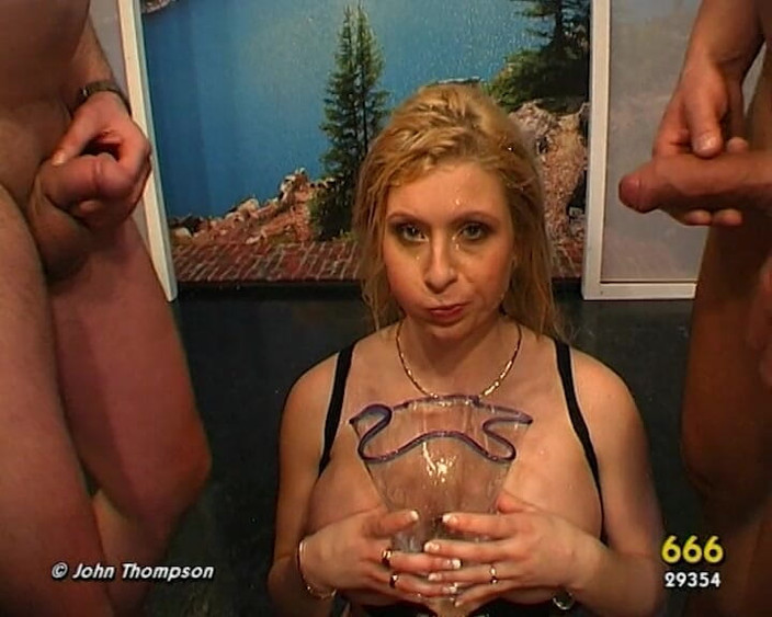 GGG John Thompson OLD STYLE: Ggg - Sidik Kraliçesi Melanie Moon Sarışın Bomba Sırılsıklam