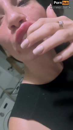 AngelQueen: MILFka se vůlí šukat. Chci být tvou macechou