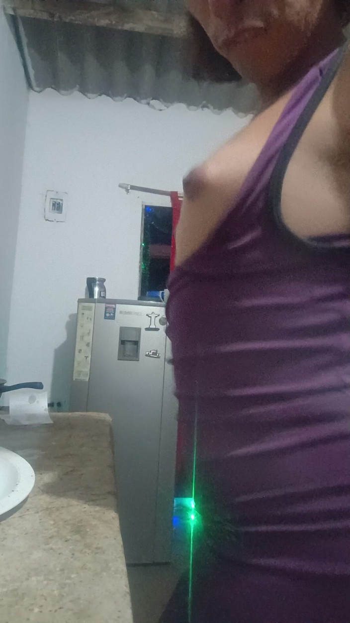 Femboy from Colombia: 我们正在回忆那些丰富的时刻