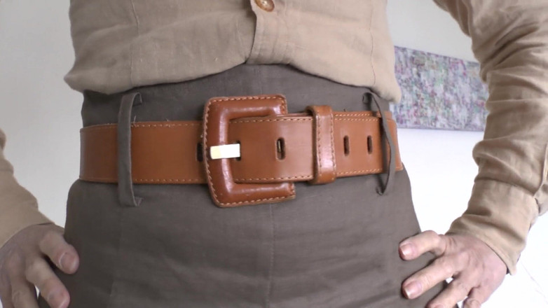 Lady Victoria Valente: Prueba de cinturón emocionante con una falda de lino, parte 3,...