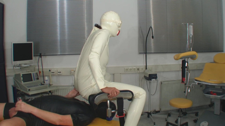 Rubber & Clinic Studio - 1ATOYS: Ігри з гумовим писанням