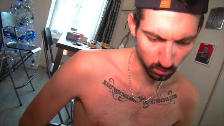 Gaybareback: Hetero cara fode um gêmeo feminicídio