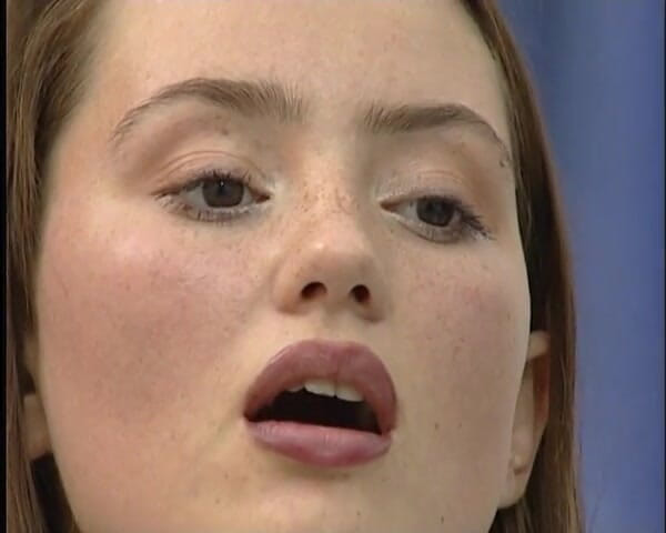 YOUR FIRST PORN: Ilona - Ich akan Den Dildo! - Ilona - Saya Mahukan Dildo!