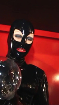 Zlý e stimulace až do orgasmu