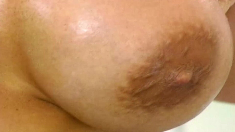 Lesbian Stories: 야외에서 갈색 머리의 후장을 따먹는 거유 밀프