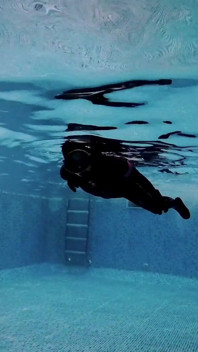 Underwater Giantess Hunts & Claims Her Tiny Prey