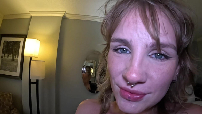 Breed My Hotwife: सुनहरे बालों वाली धमाके वाली Natalie Knightswallow वीर्य निकालती है
