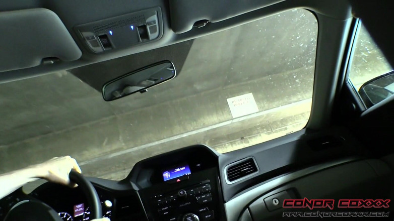 Horny Household: Madrastra recompensa a hijastro con en coche