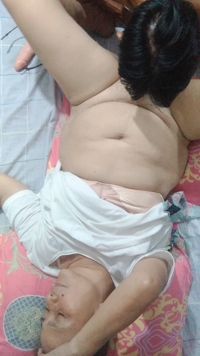 Ador66: संतुष्टि हर तरह से होती है । हम दोनों संतुष्ट