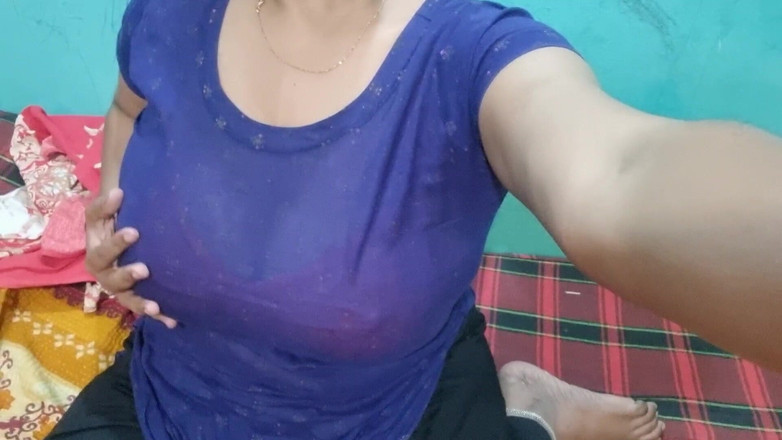 NilaRani693: O fată, o cameră, o dorință profundă