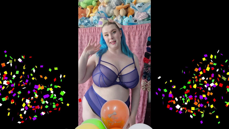 Alice_Mayflower_Scottish: Vestido de látex e lingerie unboxing - menina solo