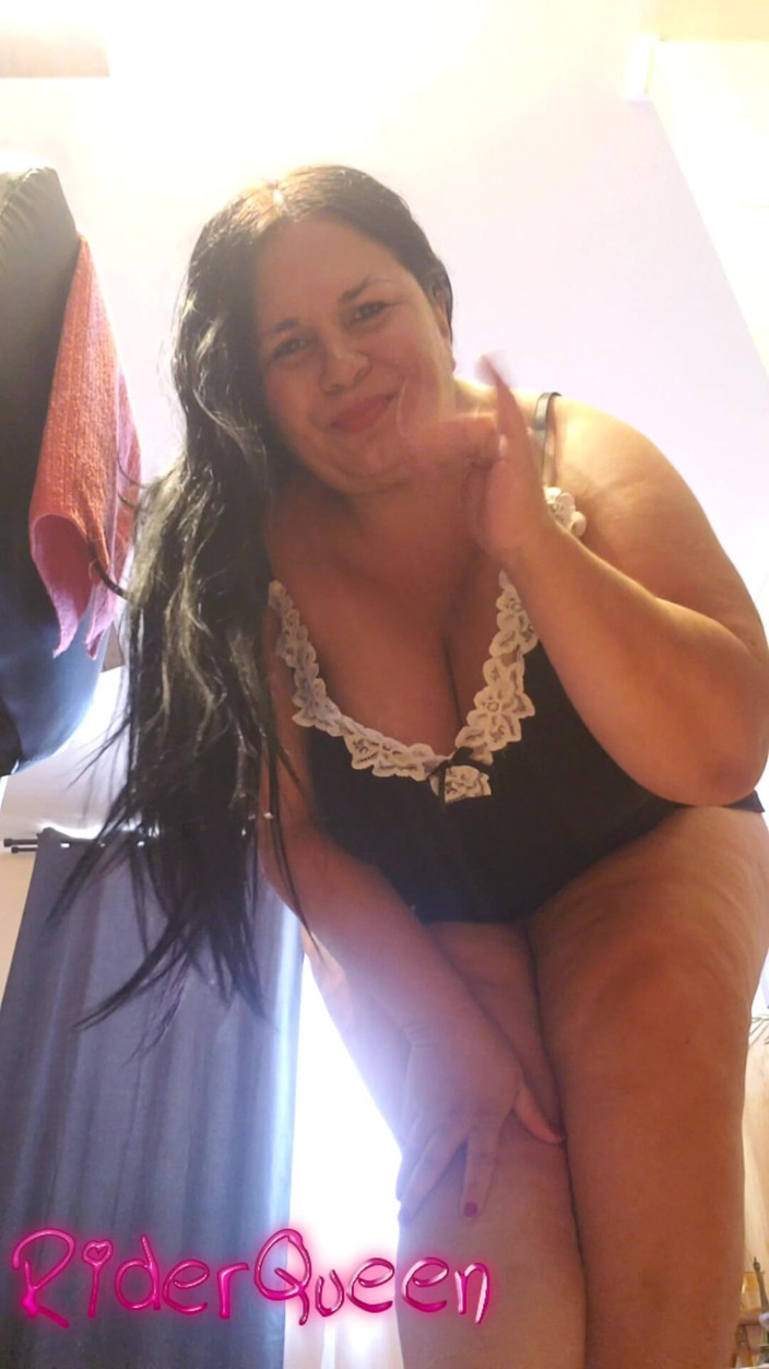 Riderqueen BBW Step Mom Latina Ebony: Vertikale küchen-stiefmutter