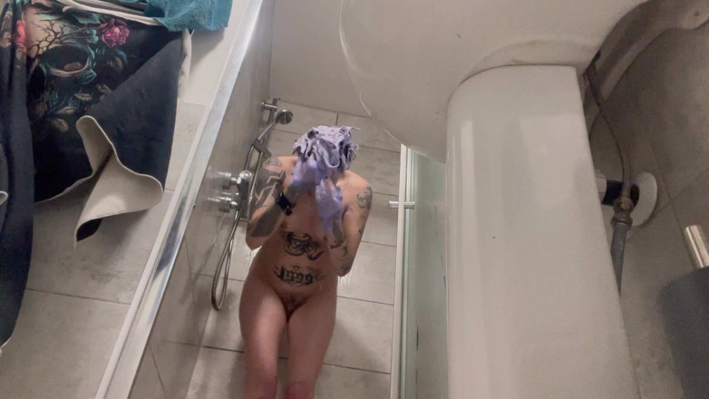 Glitterqueen1999: ชายตัวเล็ก Giantess ดูล้างและเย็ด