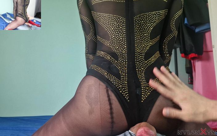 Nylon Xtreme: Pov elena clark leotard thủ dâm