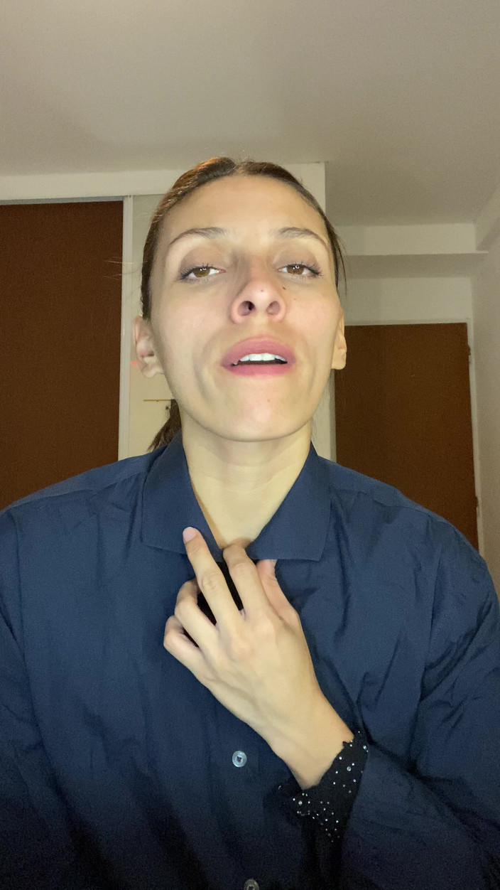 Lynn Scream: 放荡的秘书总是帮老板缓解压力