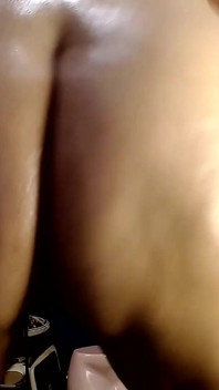 Big Jiggly Oiled Ass Shaking Bounce Clench