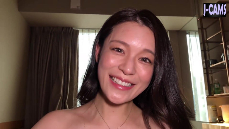 J-Cams: Mary Tachibana, Forbidden Grace ile beraber oluyor. - 3