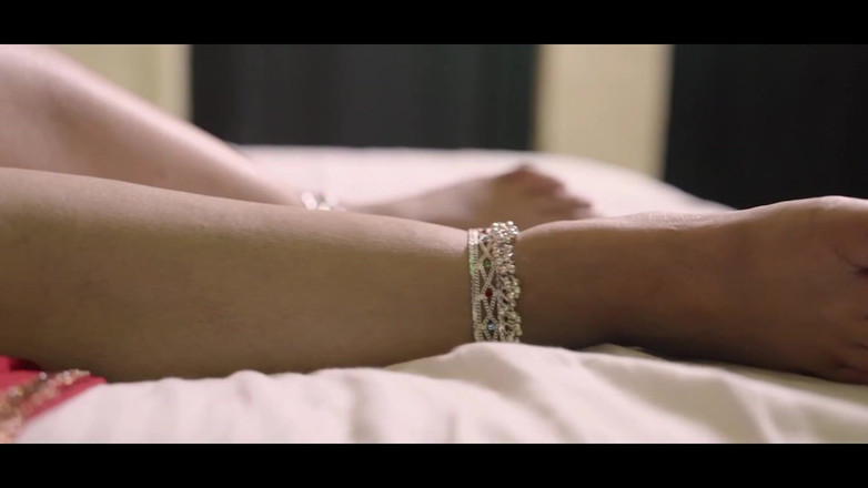 Midnight desire: Starý tchán ošukal svou snachu, hindský zvuk, celý film