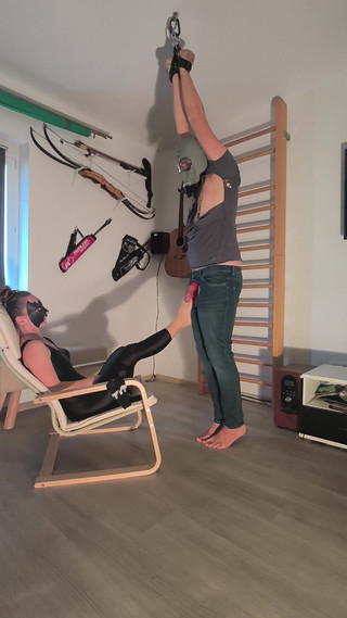 Vlakik SM: 睾丸破坏