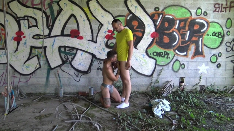 CREAMPIE SESSION IN JOCKSTRAP: Шлюшка получила кримпай XXL COKC на месте выставки, крейсерская