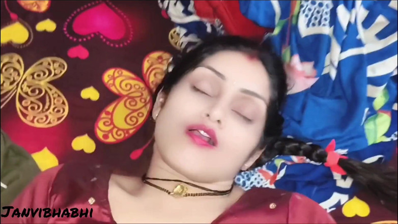 Janvibhabhii: En Karva Chauth, después de lamer el coño rosa de...