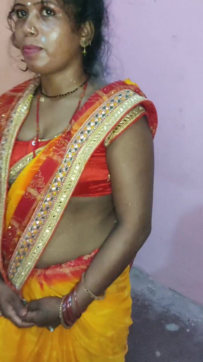 Mamta-Bhabhi-76xx: Du knullade Paroshs svägerska mycket