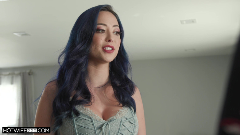 HotwifeXXX: Husband Is Cool with Eve's Side Hustle