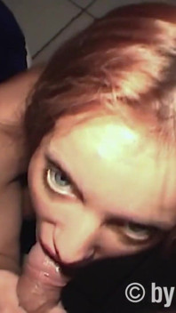 Golden Shower teenty nhỏ nhắn là vào trò chơi đi tiểu