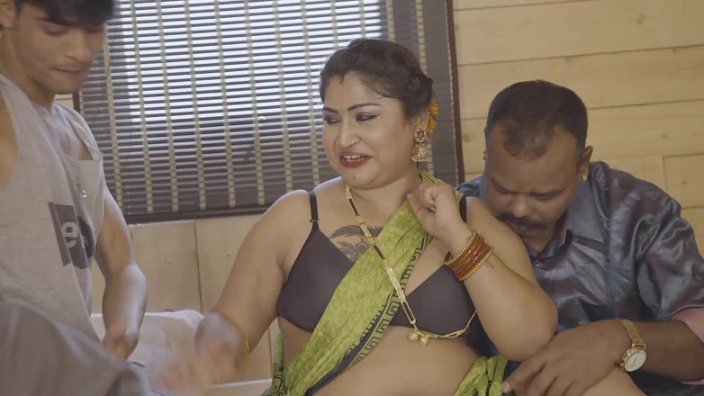 My desi wife: 継父と彼の息子は彼のセクシーな大きなおっぱいカンバリビを犯しました