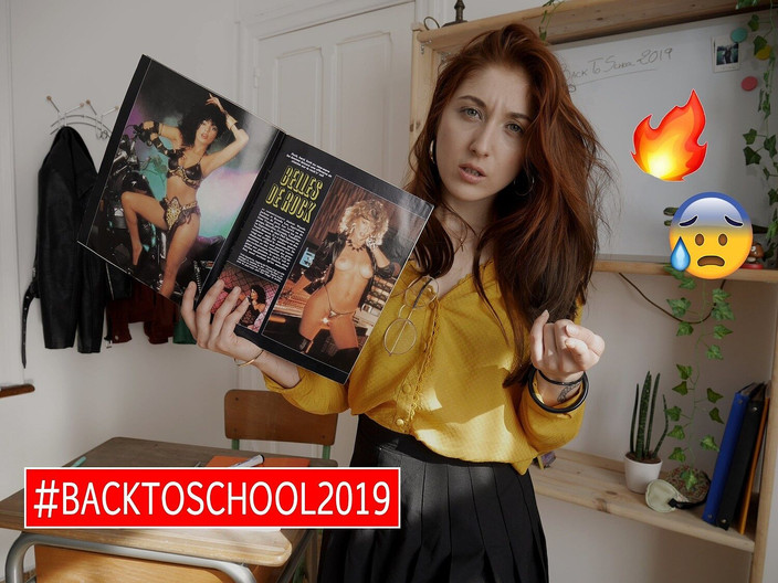 Madelaine_Rousset: Backtoschool2019 JOi - učitelka přistižena při čtení porno mag.