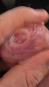 Velký nesestříhaný táta .. Těsná hra s předkožkou, povodeň precum a cumplay
