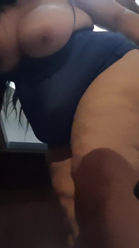 Ateşli latin orta yaşlı seksi kadın sadece hayranları için ağır çekim