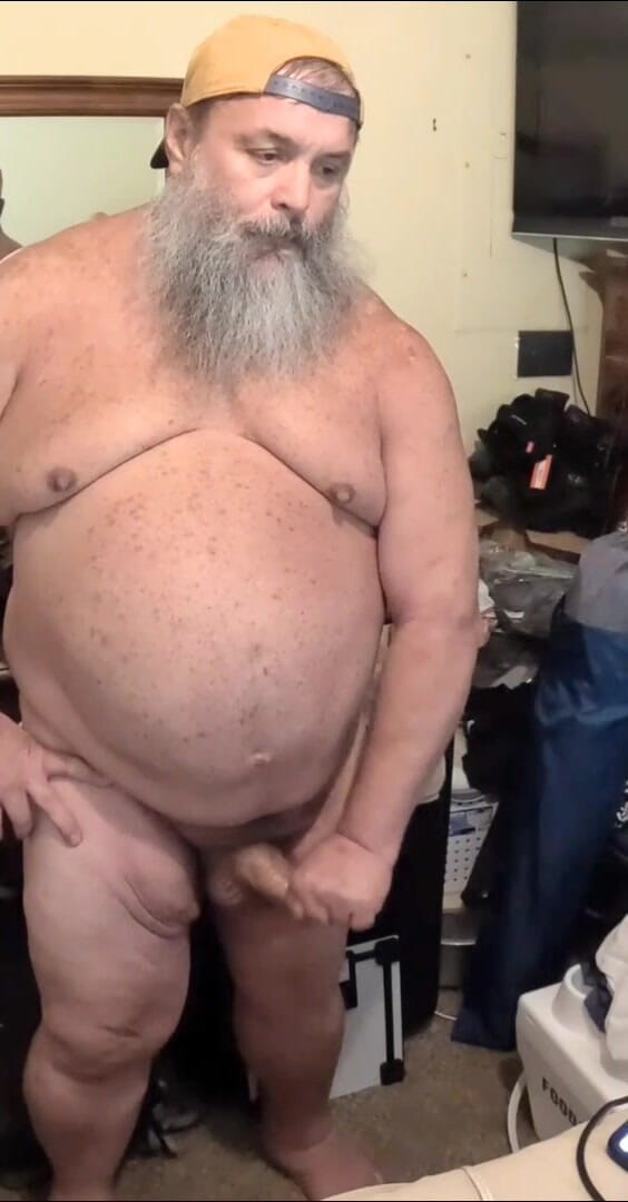 GeneWadexxx: Grande orso pancia e cazzo