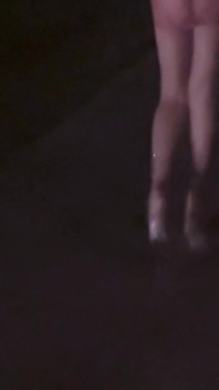 Big Tits, Long Legs, Sexy Net Clothes, Big Ass Girlfriend Is Super Exciting to Expose in Front of People on the Street and Then