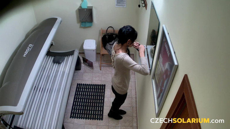 Czech Solarium: Czech Solarium 85: หีบนจอแสดงผลเต็มในห้องอาบแดด