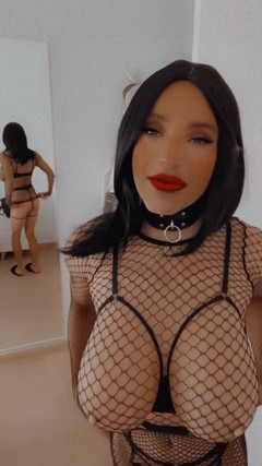 Sissy Slut Brianna: Jag ser oskyldig ut, men du ska se mina tankar