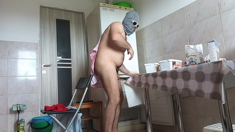 Mirsur: Amateur Couple Having Fun in the Kitchen.
