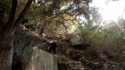 CBD Media Interracial: Černoch šuká blonďatou děvku ve vaně