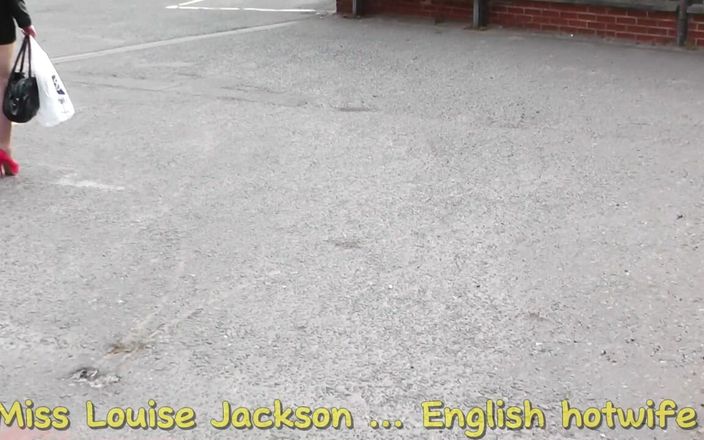 MissLouiseJackson: Slečna Jackson anglická sexy manželka na vysokých podpatcích