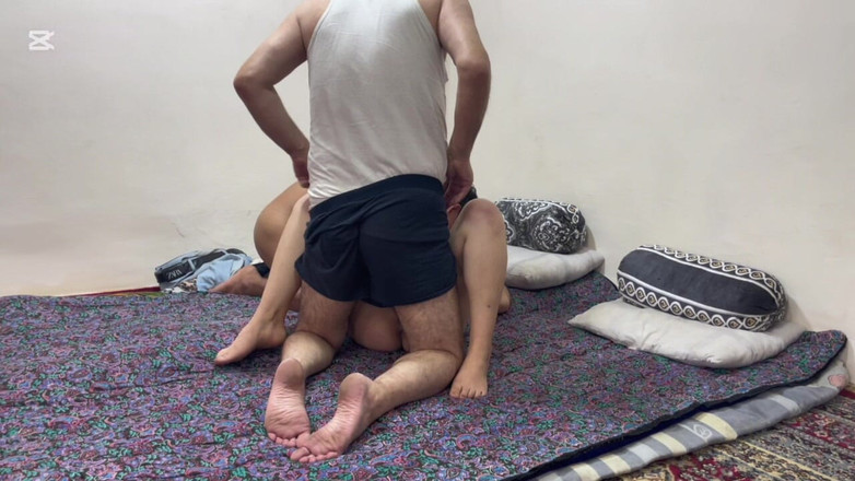 Roben: dengan dua lelaki