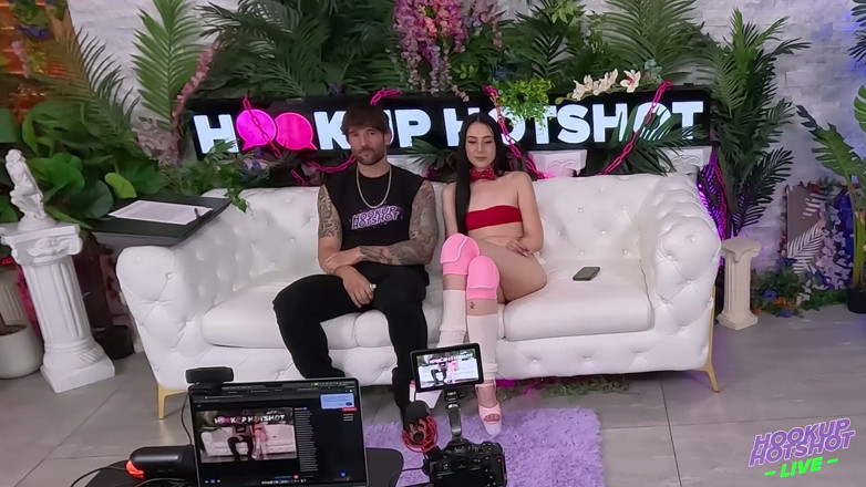 HookUp HotShot-BTS: Bts - dolly paige ve alex legend